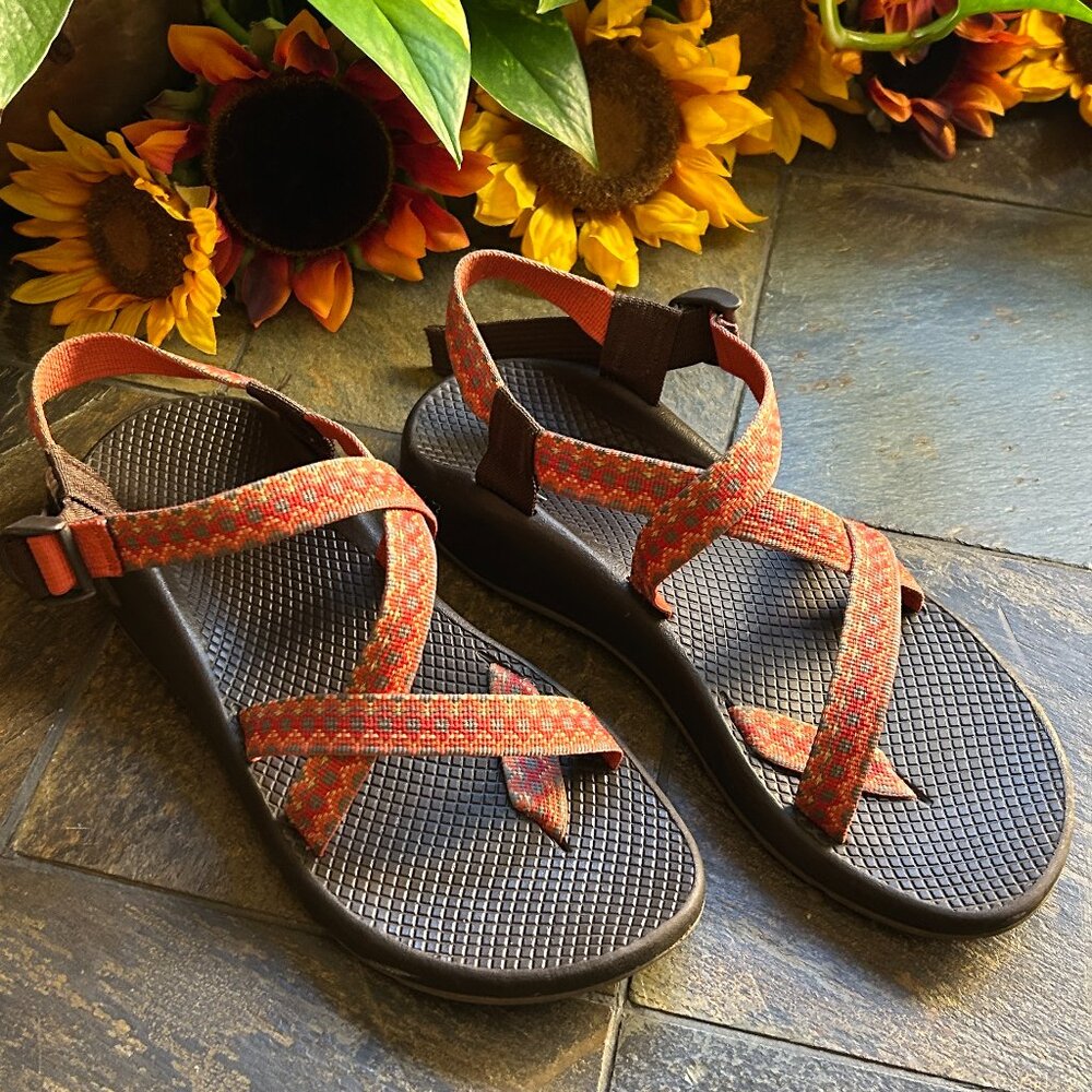 Chaco Women’s Z2 Yampa Aztec Print Hiking Sport Sandal - Picture 2 of 11